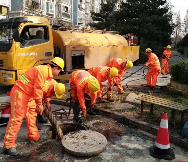 镜湖市政管道清淤