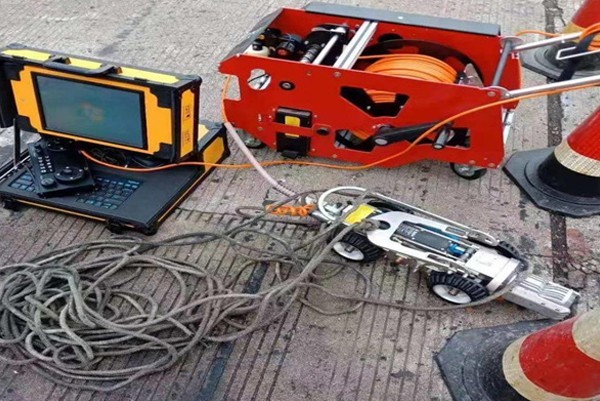 镜湖CCTV管道检测机器人